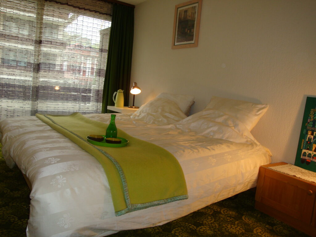 slaapkamer appartement Oberiberg Zwitserland